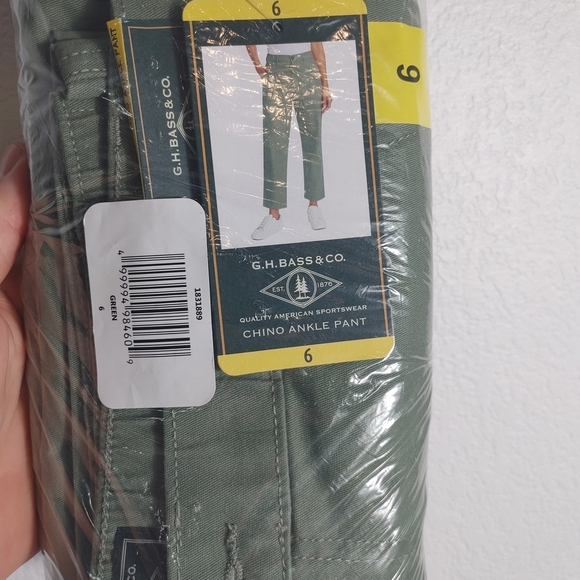 NWT G.H. Bass & Co. Women's Stretch Skinny Ankle Crop Pants Green - Picture 3 of 6
